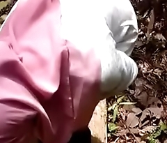 Malay Jilbab Girl Stripping in the Forest - mamihmens.ml