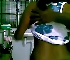 See maid banged by boss down the kitchen